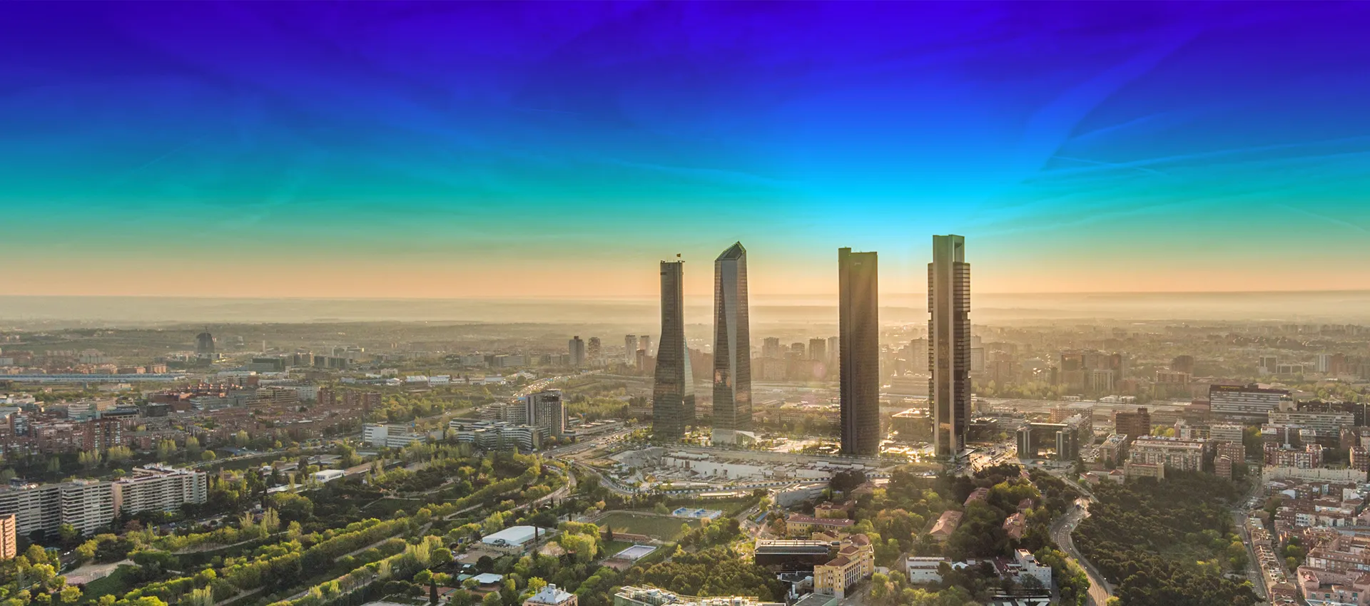 Vista de la Comunidad de Madrid con edificios de Empresas